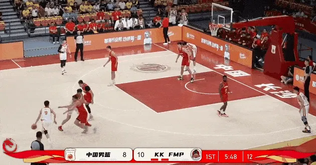 庞峥麟左路突破送出妙传，徐昕篮下轻松完成空接暴扣